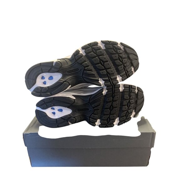 NIB New Balance 740 Gray Silver Unisex Sneaker Size 6 Boys / 7.5 W - Picture 6 of 8